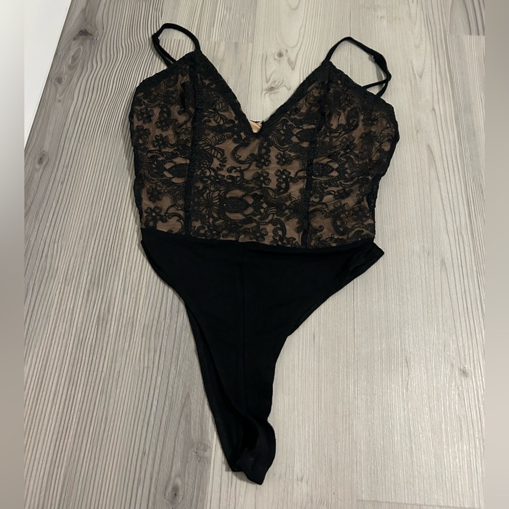 Black lace Forever 21 bodysuit
